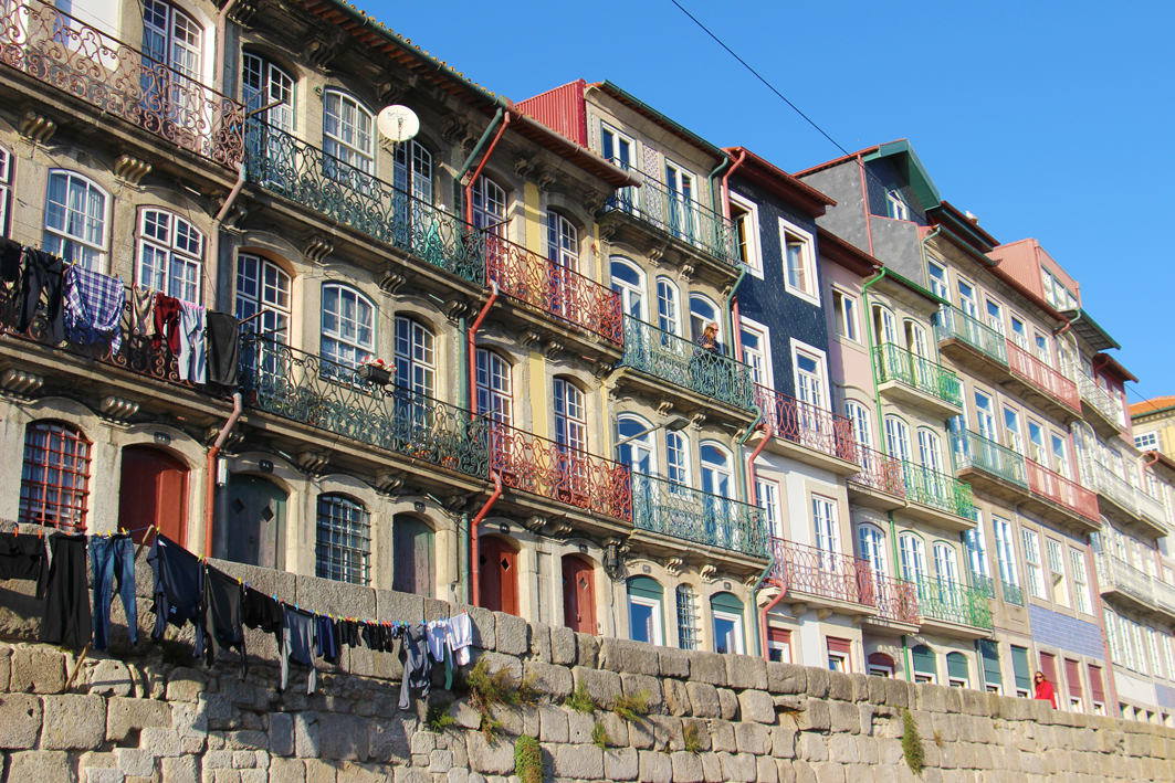 Die Buntenhäuser an der Ribeira sind ein tolles Fotomotiv