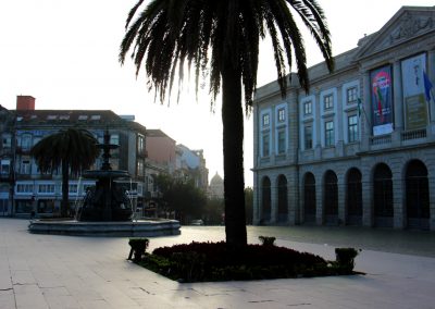 In den Morgenstunden vor der Universidade do Porto