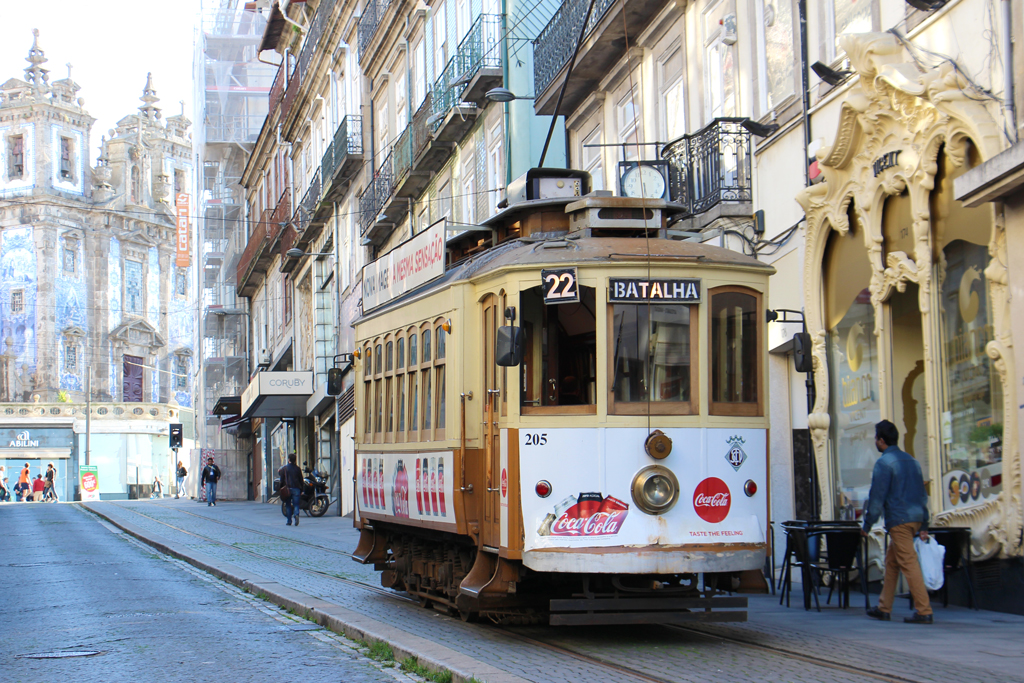 Die nostalgischen Straßenbahnen in Porto