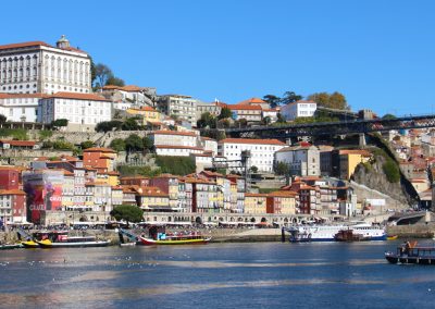 Blick auf die Altstadt von Porto von Vila Nova de Gaia