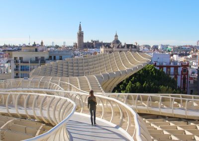 Spazieren am Metropol Parasol